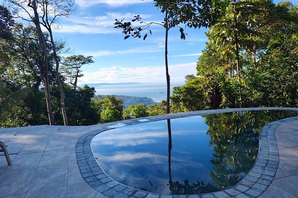 50 mile oceanfront views of Osa Peninsula ,Corcovado and Whales Tail Nat. Park