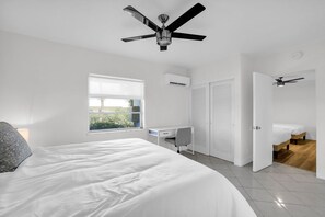 2 bedrooms, iron/ironing board, WiFi, bed sheets - Waterfront Oasis Palm Beach Shores, FL #5 (Palm Beach Shores)