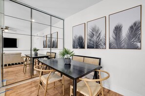 تناول الطعام