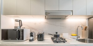 Fridge, microwave, oven, coffee/tea maker