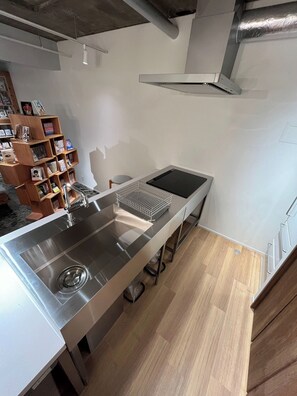 Fridge, microwave, stovetop, cookware/dishes/utensils - Maximum 12 people 1 floor reserved for unlimited / Chuo-ku Tokyo (Chuo-ku)