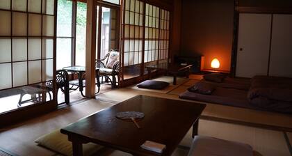 Showa retro rental house 2 min walk to supermark / Izu Shizuoka