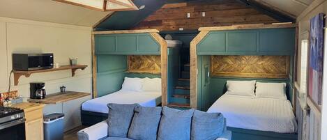 Free WiFi, bed sheets