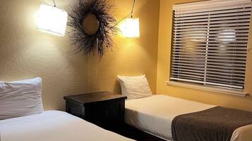 2 chambres, fer et planche Ă repasser, Wi-Fi, draps fournis