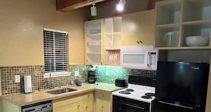 Charming 2-bedroom villa in delightful Stateline with WiFi