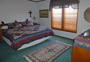 5 室のベッドルーム、アイロン / アイロン台、WiFi、ベッドシーツ