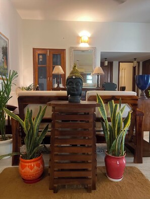 Interior - Spacious bungalow with 8 bedrooms and WiFi, AC in charming Gurugram (Gurugram)