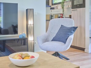 TV - Beautiful chalet in the middle of the woods (Zutendaal)