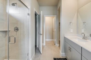 Hair dryer, towels - New Home w/ Yard & Pool Access: 8 Mi to McKinney! (Princeton)