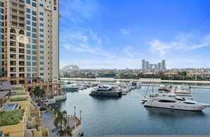 Apartment | 3 bedrooms - Waterfront 3BR Apt Direct Access to Nakheel Mall (Dubai)