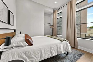 3 多间卧室、熨斗/熨衣板、旅行婴儿床、WiFi