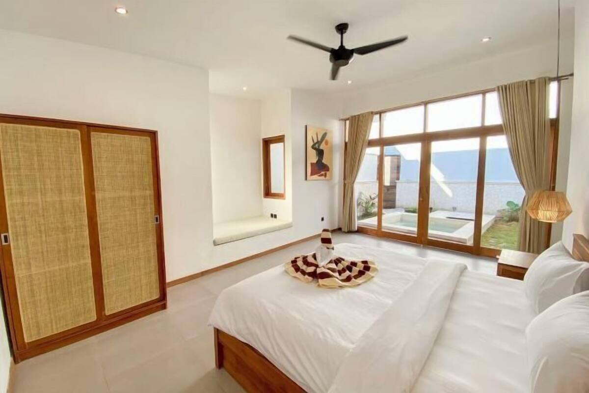 2 bedrooms, iron/ironing board, free WiFi