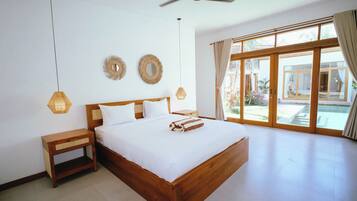 Vila Mewah, 2 kamar tidur, pemandangan kolam renang | Minibar dan didekorasi berbeda-beda