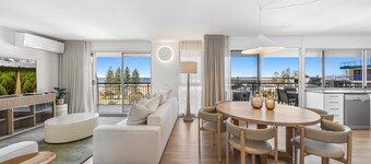 Oceanfront 3-Bed Retreat with Pool-Steps to Beach