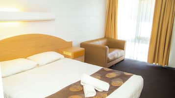 Suite Basic | Setrika/meja setrika, Wi-Fi gratis, dan seprai linen