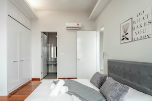 City-Apartment, 2 Schlafzimmer, Nichtraucher, Stadtblick | 2 Schlafzimmer, Verdunkelungsvorhänge, schallisolierte Zimmer