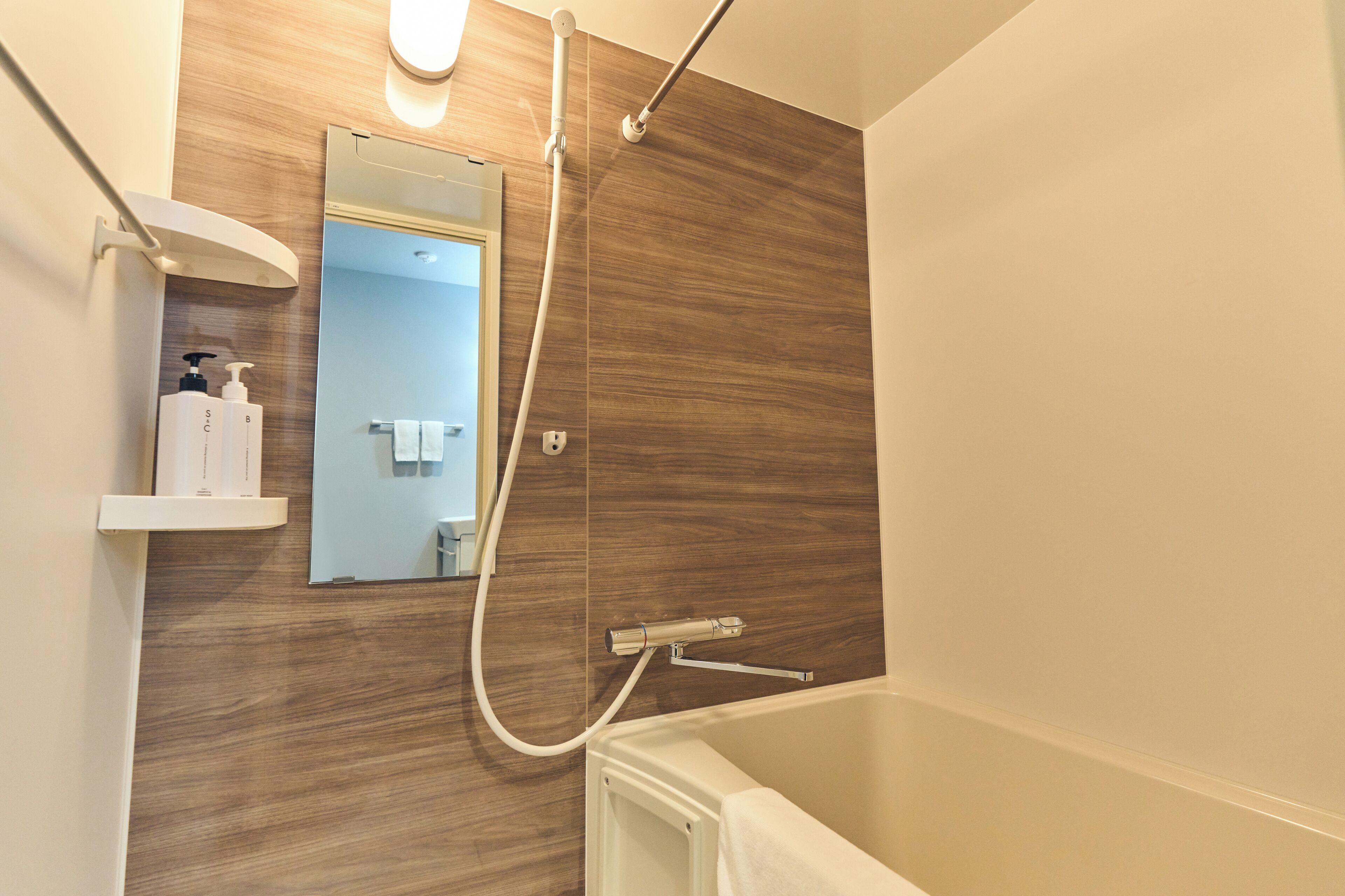 花灑/浴缸組合、風筒、提供毛巾、番梘