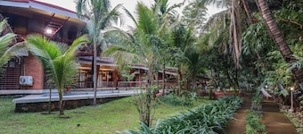 White Triangle By Joy Suites