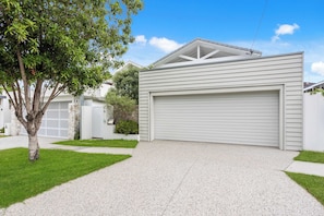 Exterior - Stay on Sunbrite (Mermaid Beach)