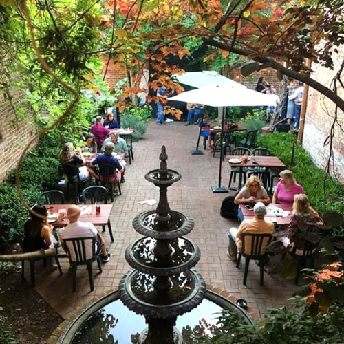 Fenced Yard, Swing Set: Pawfect for Family & Dogs!