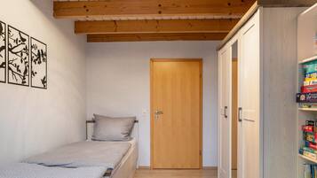 2 quartos, Wi-Fi de cortesia, roupa de cama