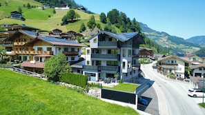 Exterior - Apartment "Grauzone Grossarl App. Nr. 2 Home" with Mountain View, Private Terrace and Wi-Fi (Großarl)