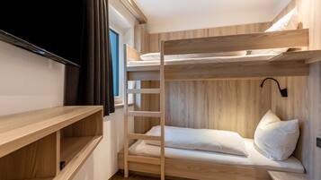 3 Schlafzimmer, kostenloses WLAN, Bettwäsche