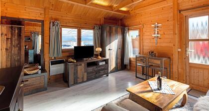 Apartment 'Ferienhaus Seebrise - Marina Mücheln' with Lake View, Wi-Fi and Air Conditioning