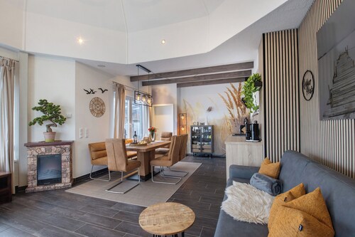 Holiday Home Seepanorama - Marina Mücheln with Lake View, Private Terrace & Wi-Fi