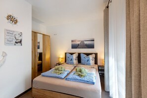 1 bedroom, free WiFi, bed sheets