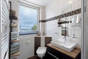 Chuveiro, secador de cabelo