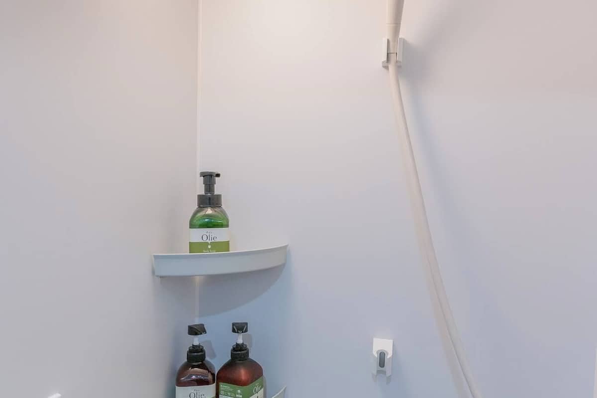 Dusch, hÄrtork, handdukar och tvÄl