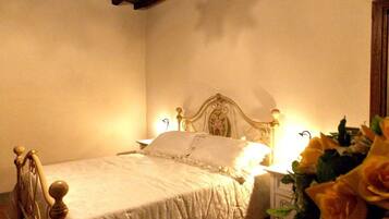 1 bedroom, travel crib, free WiFi