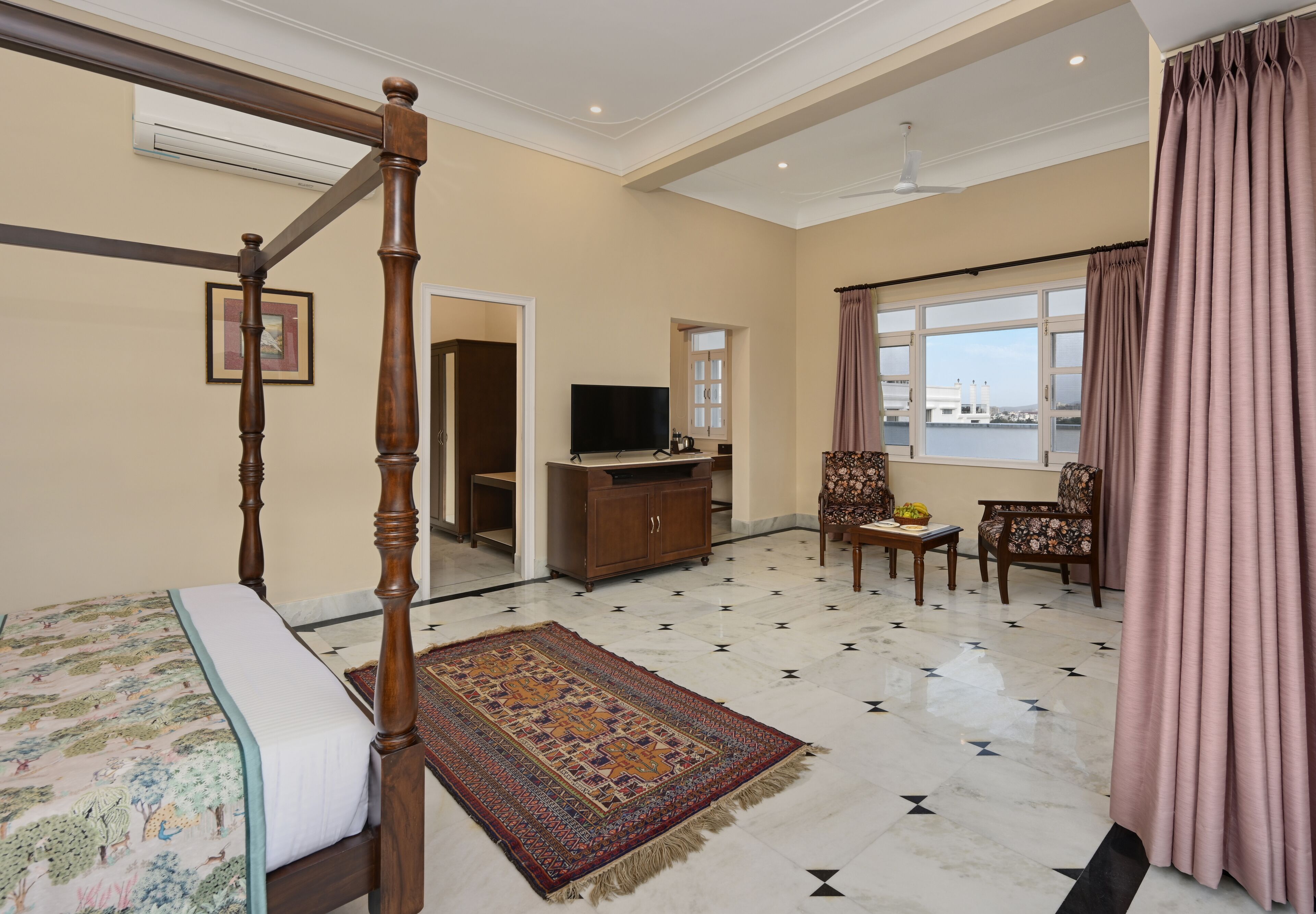 Photo - Boheda Manor - Luxury Retreat