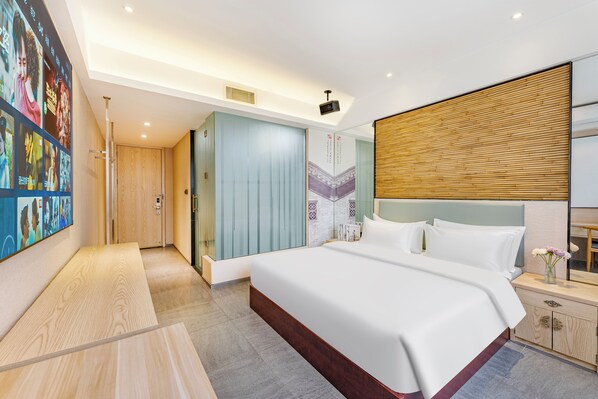 Superior tweepersoonskamer, 1 kingsize bed, uitzicht op de stad | Een bureau, een laptopwerkplek, gratis wifi