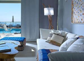 TV, video games, stereo - Villa Apoi | Private pool, hot tub & seaview! (Chania)