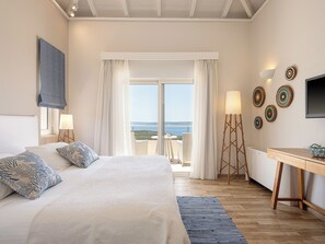 3 bedrooms, iron/ironing board, travel crib, free WiFi - Adeste Seaview Villa I - Pool, BBQ & 900m to sea (Chania)