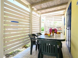 Outdoor dining - Rosolina Mare Club by Interhome (Rosolina Mare)