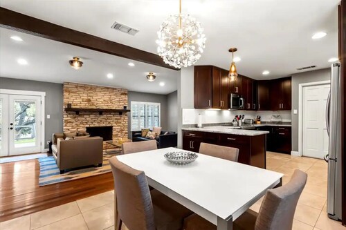 Spacious Retreat with Private Pool