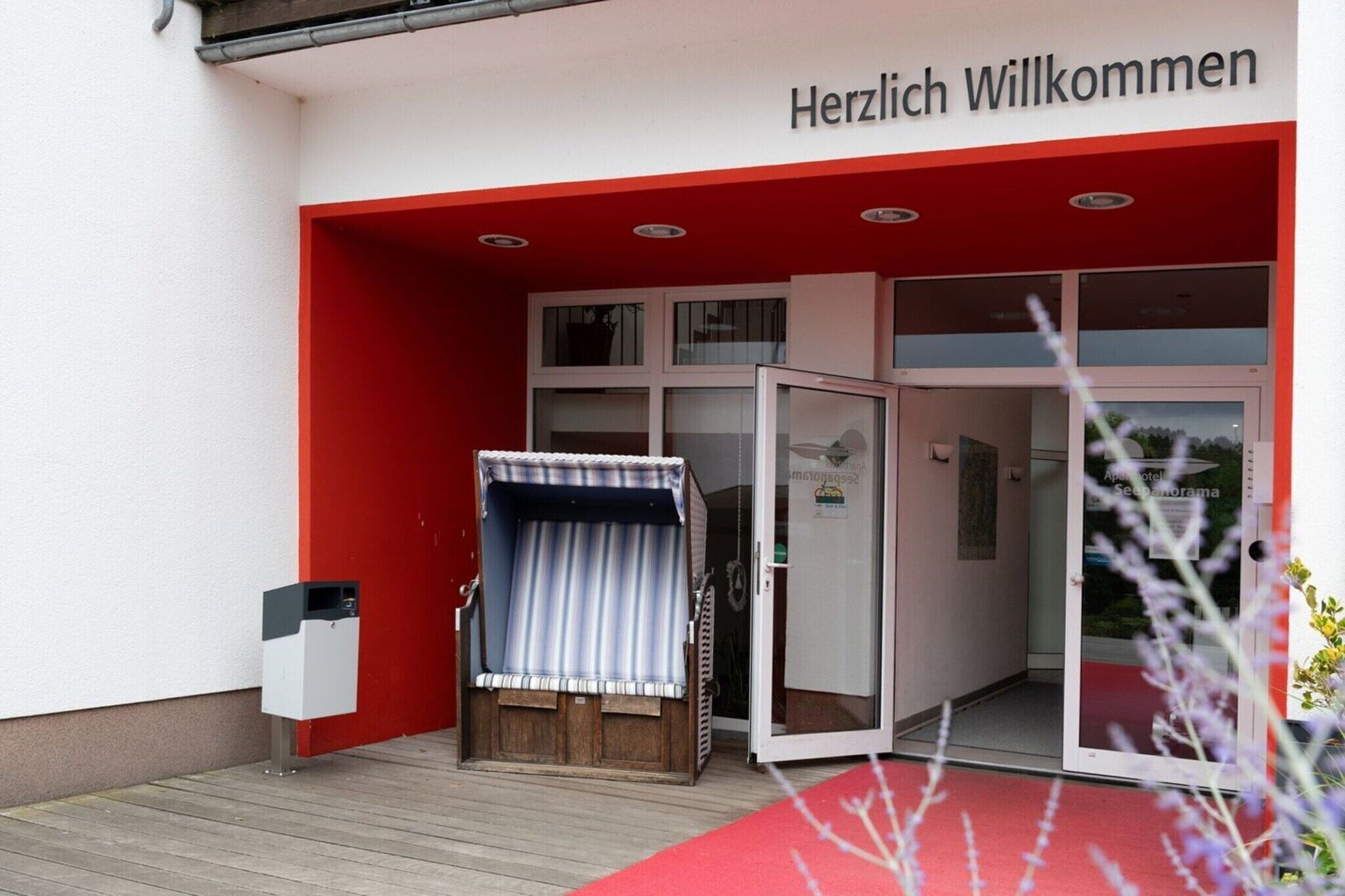 Außenseite Ferienhaus [Sommer]