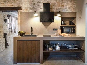 Kühlschrank, Ofen, Geschirrspüler, Toaster