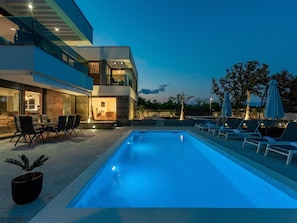 Villa | Pool | Innenpool, Außenpool