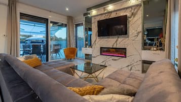 Villa | Living area