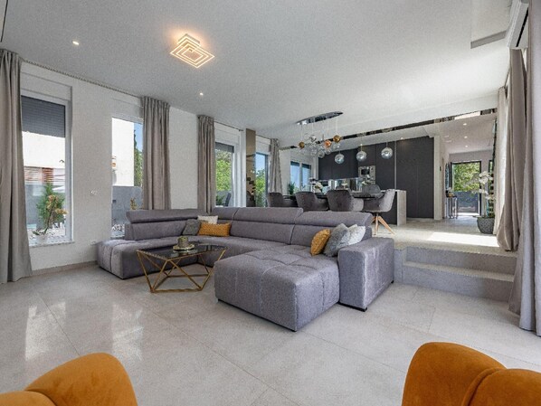 Living area - Villa Nina in Croatia Near the Adriatic Coast (Nin)