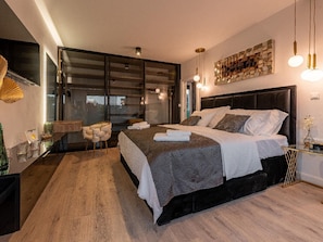 Villa | 4 Schlafzimmer, individuell eingerichtet, Bügeleisen/Bügelbrett