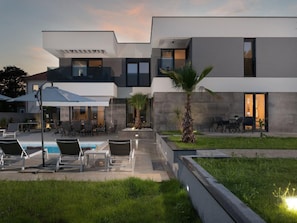 Villa | Pool | Innenpool, Außenpool