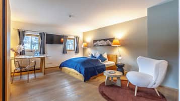 Comfort-Suite | 1 Schlafzimmer, Zimmersafe, laptopgeeigneter Arbeitsplatz