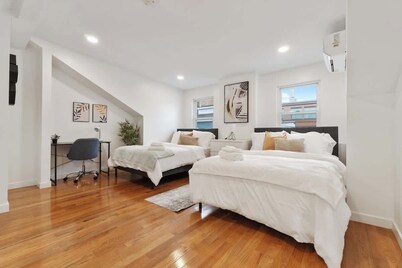 Pet-Friendly Pittsburgh House: 3BR, Yard