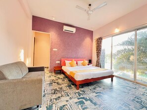 4 bedrooms, free WiFi - Oakhaven 4 BHK With Pvt Pool By Stellar Stays (Mawal)