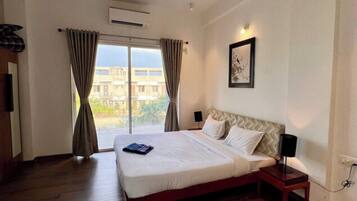 4 bedrooms, free WiFi